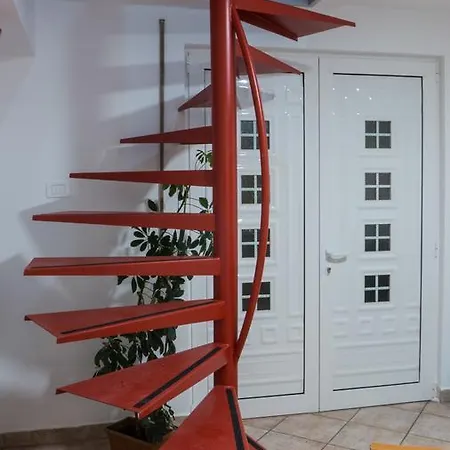 Apartment Andi *