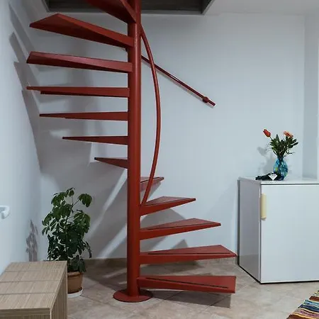 Andi Apartment *
