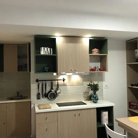Andi Apartment