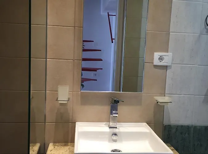 Apartment Andi Tirana