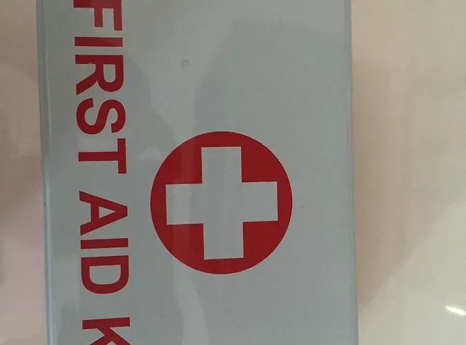 アパート Andi ティラナ