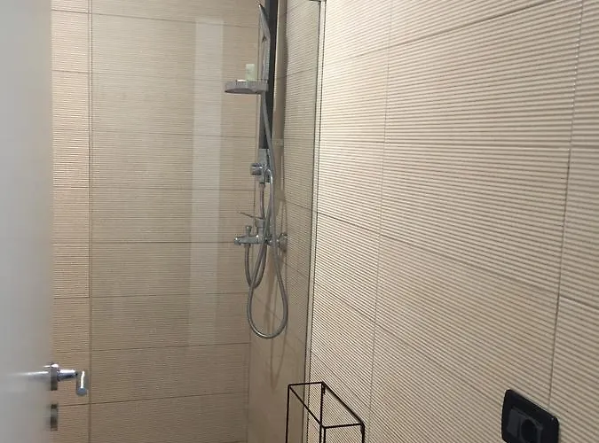 Apartment Andi Tirana